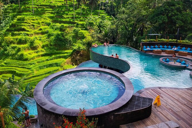 3 Days Bali Package Tours - Day One: Nusa Penida’s Cliffs and Sea Pools