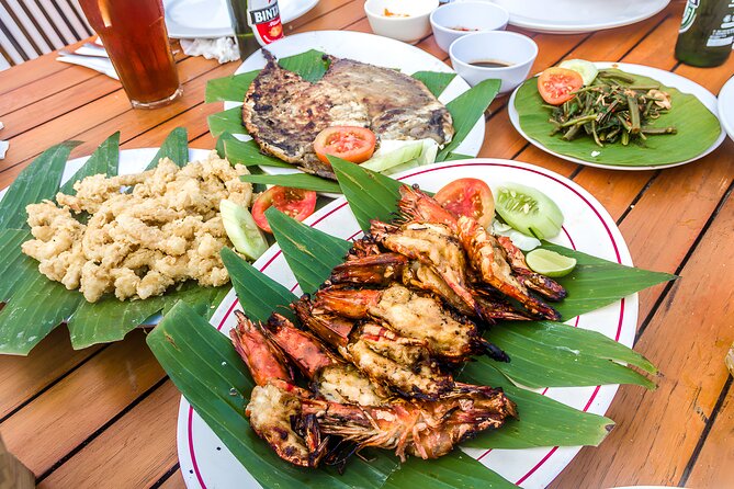Amazing Bali Spa and Jimbaran Seafood Dinner Packages - Sunset seafood by the water