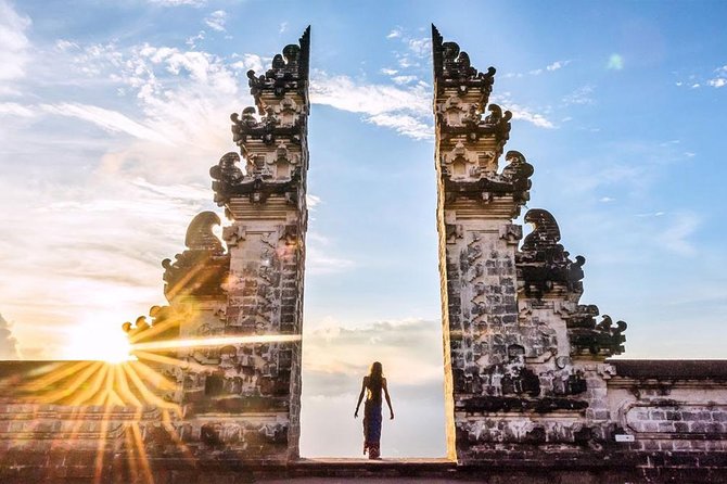 Amazing Private Tour: Lempuyang temple, Tirta gangga, Tukad cepung waterfall - Tukad Cepung Waterfall requires a little effort