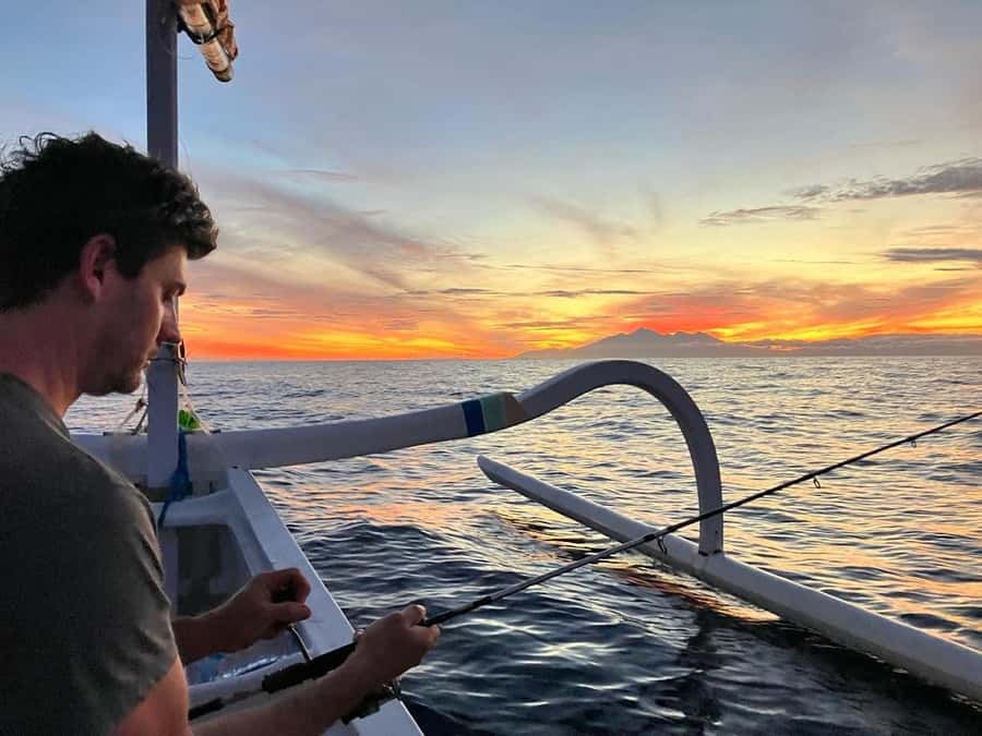 Amed: Private Sunrise Fishing & Catch-and-Cook Experience - What the captain adds to the experience