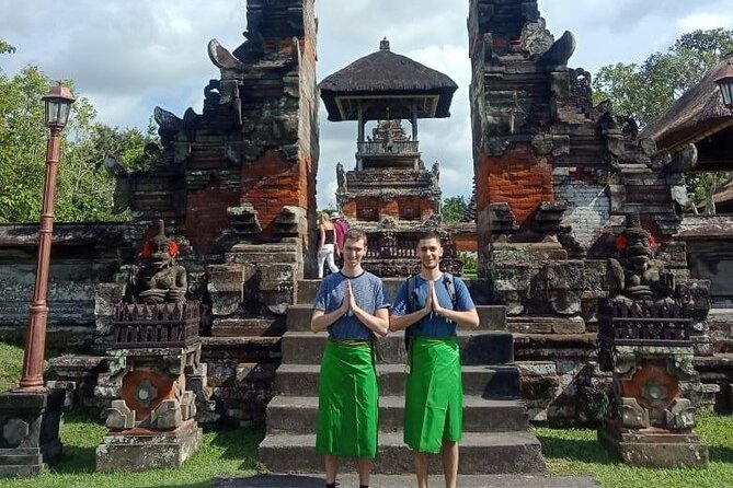 Ancient Temples and Jatiluwih Rice Terrace Private Tour - Ulun Danu Beratan and the highland lake