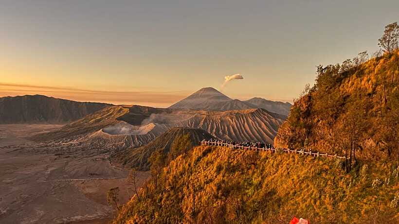 Bali: 2day 1night Bromo Sunrise tour - Day two: a jeep ride into Bromo’s volcanic country