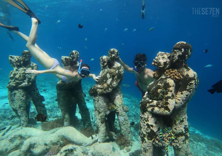 Bali: 3-Day Private Gili Islands Snorkel Tour with Hotel - Day 1: Fast boat views and a Gili Trawangan sunset