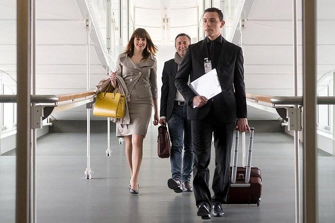 Bali Airport Immigration Fast Track Service - From the aircraft gate to baggage and customs