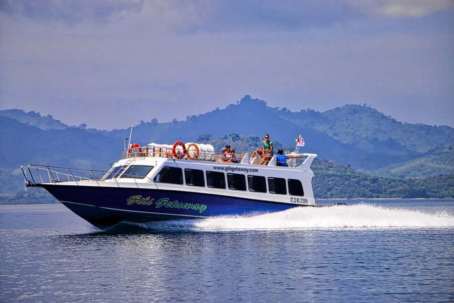 Bali and Trawangan: Fastboat with Optional Bali Transfer - Checking in at Serangan Harbor