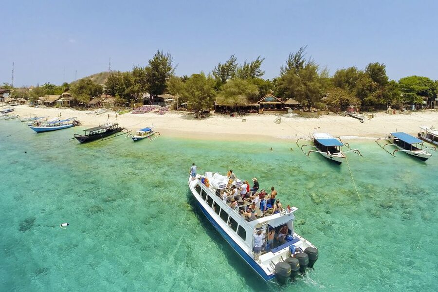 Bali and Trawangan: Fastboat with Optional Bali Transfer - Who should book this Gili Getaway service?