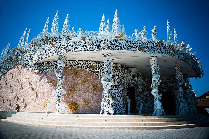 Bali Arts shopping with temples-waterfall visit. - Mas, where wood becomes Balinese art
