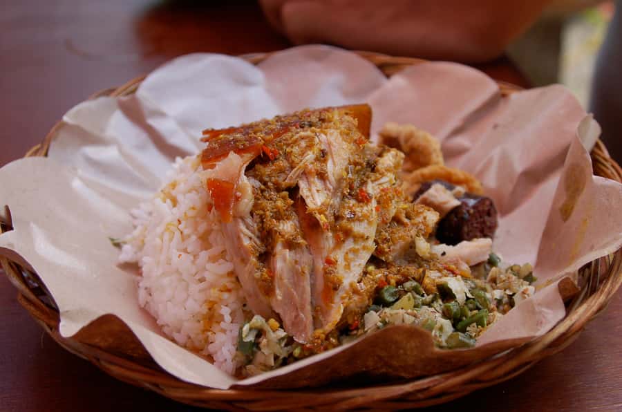 Bali: Authentic Culinary Street Food Experience Tour - What this eight-hour food tour is really about