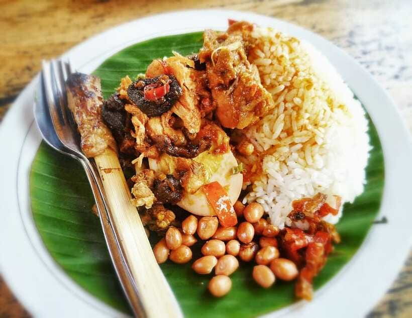 Bali: Authentic Culinary Street Food Experience Tour - Comfort, pace, and practical limits
