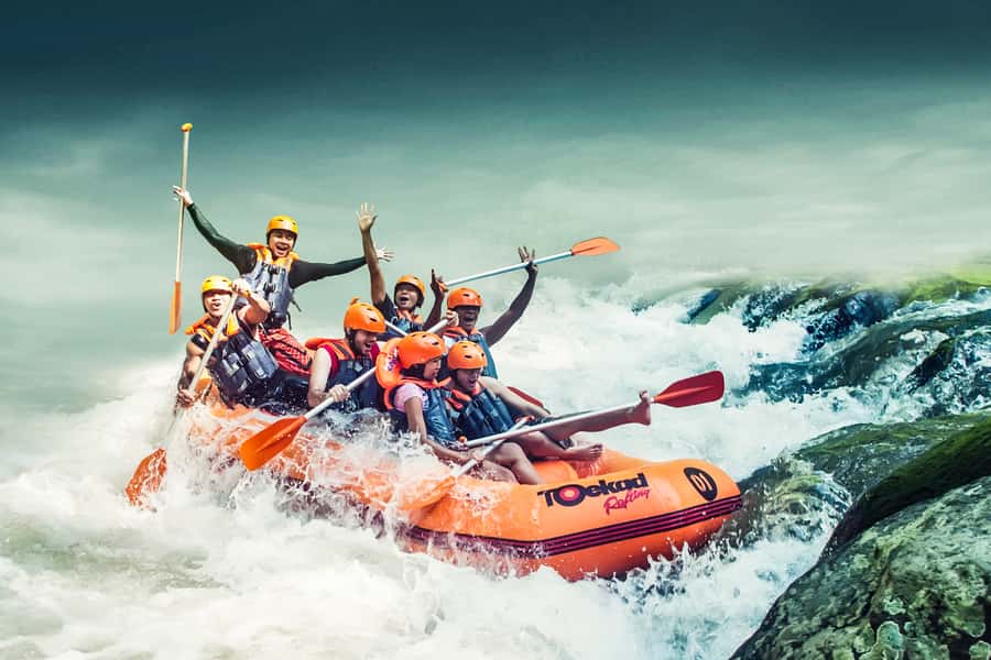 Bali: Ayung River Guided Rafting Adventure with Lunch - The 300 to 400 steps down to the river