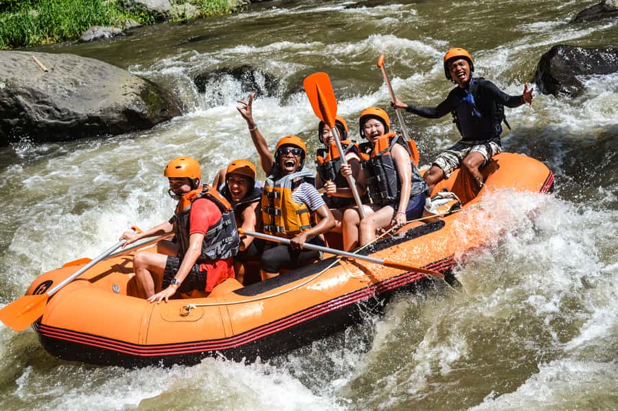 Bali: Ayung River Guided Rafting Adventure with Lunch - What to wear and pack