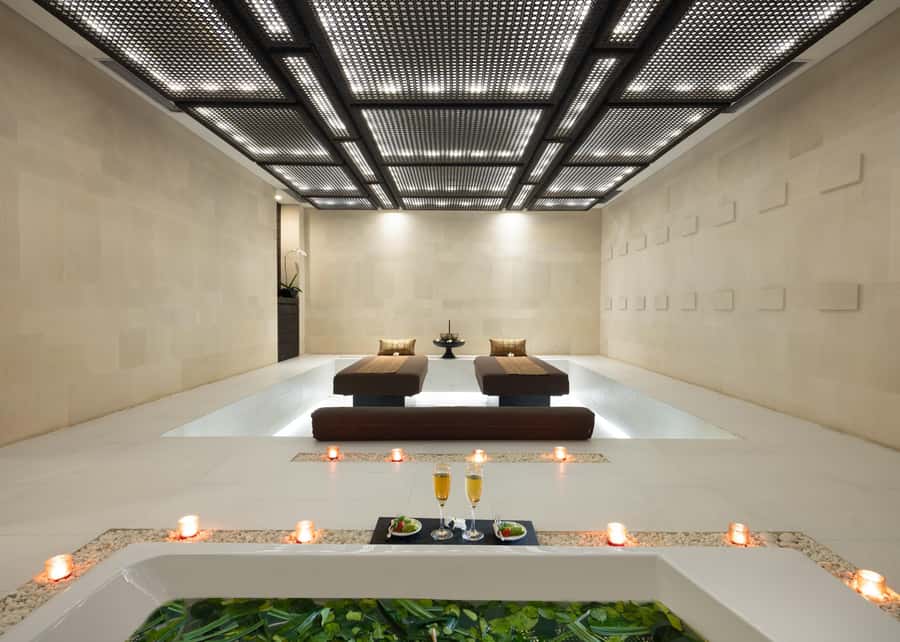 Bali: Balinese Ancient Healing Massage Experience - A calm resort setting in Seminyak