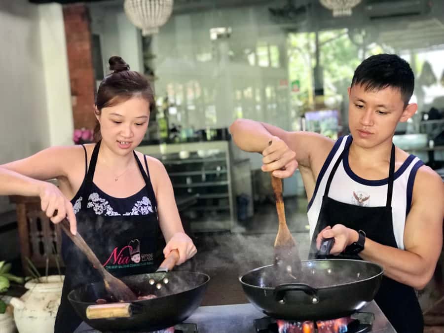 Bali: Balinese Cooking Class and Market Tour - A group meal that gives the class a proper finish