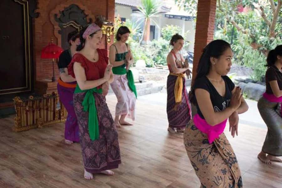 Bali : Balinese Dance Class for All Levels led by instructor - Why Balinese dance is worth your morning