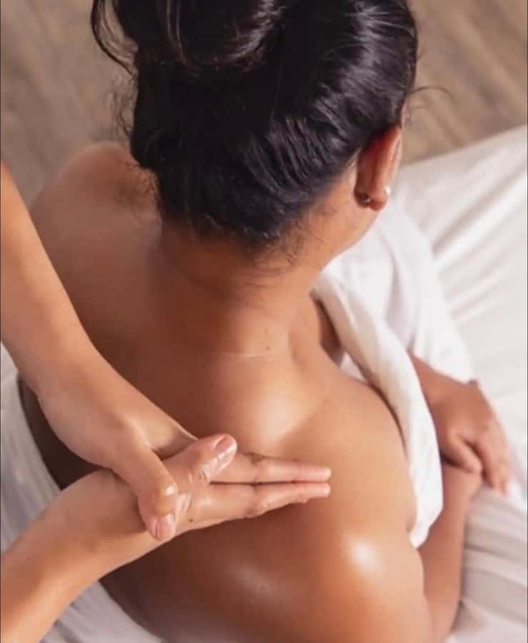 Bali: Balinese Full-Body Massage at your Accommodation - What the $15 price really gives you