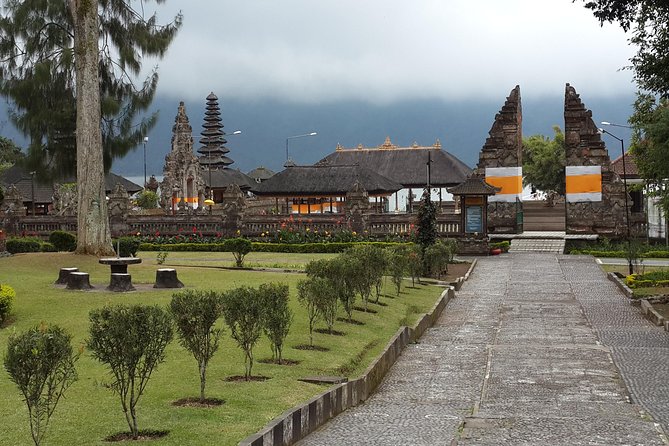 Bali Beautiful Insta with Real Bali Swing - Wanagiri Hidden Hills above Buyan Lake