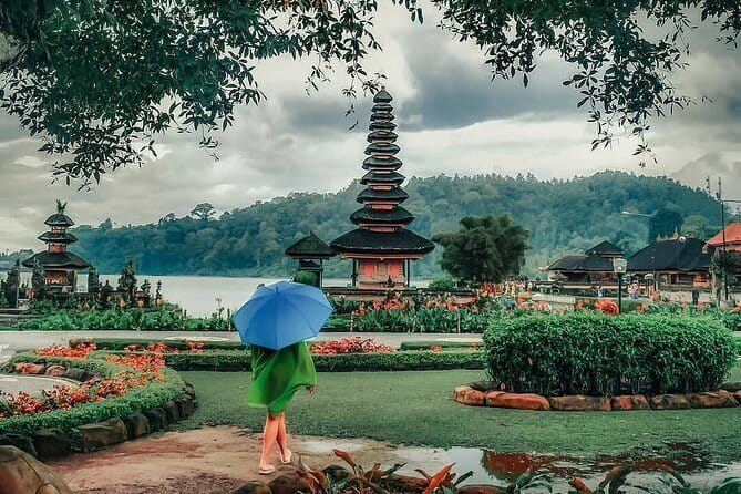 Bali: Bedugul Temple, Banyumala Waterfall, UNESCO Rice Terrace - Banyumala Waterfall and the forest walk
