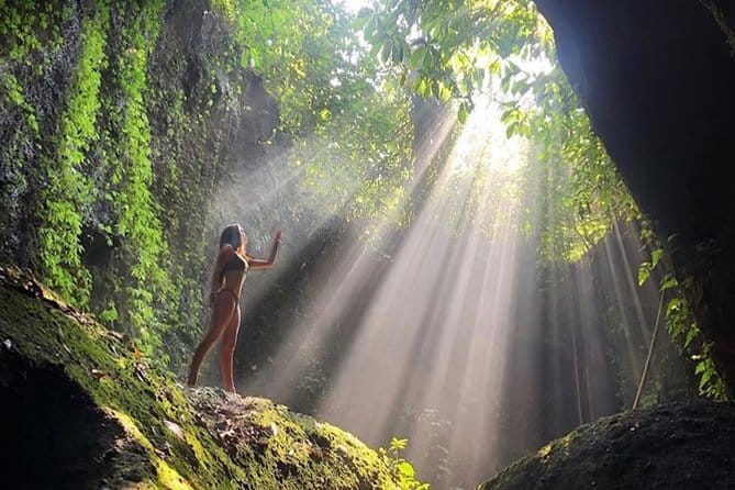 Bali: Best Eastern Waterfalls with Private Bali Tours - Your driver shapes the experience