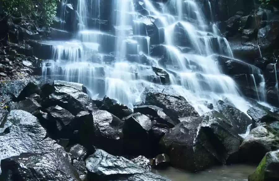 Bali Best Waterfalls Private Tour - Lunch in Bangli, with food paid separately