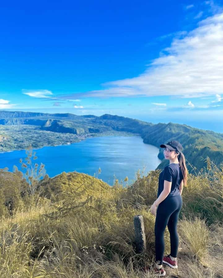 Bali: Caldera Sunrise Trek and Natural Hot Spring - Why this sunrise trek feels different from Mount Batur