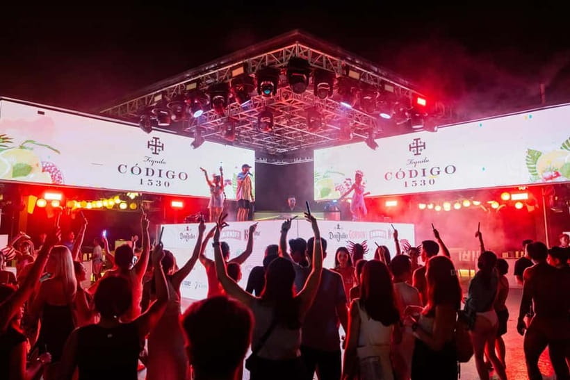 Bali/Canggu: Atlas Beach Club Celebrity Performance 2025 - Fedde Le Grand under the Bali sky