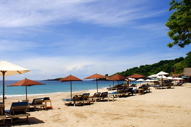 Bali Car-Charter: The Gates of Heaven Bali Tour - Virgin Beach for a break from temples