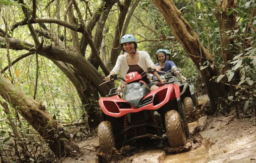 Bali: Cliffside Uluwatu Swing Adventure Ticket - The harness and safety briefing