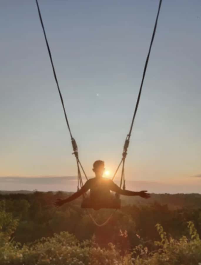 Bali: Cliffside Uluwatu Swing Adventure Ticket - The swing above the Indian Ocean