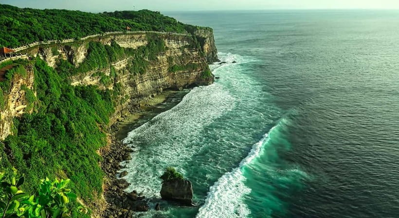 Bali: Customised Uluwatu Tour With Transfer Drop off/Pick up - Key points at a glance