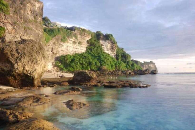 Bali: Customizable Beach Day Tour with Hotel Pickup - Why a private beach day works well in South Bali