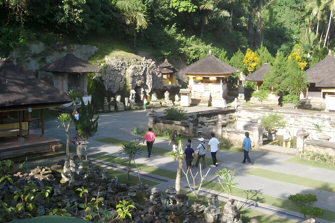 Bali Cycling and Ubud Waterfall Tour - Tegenungan Waterfall at the end of the day
