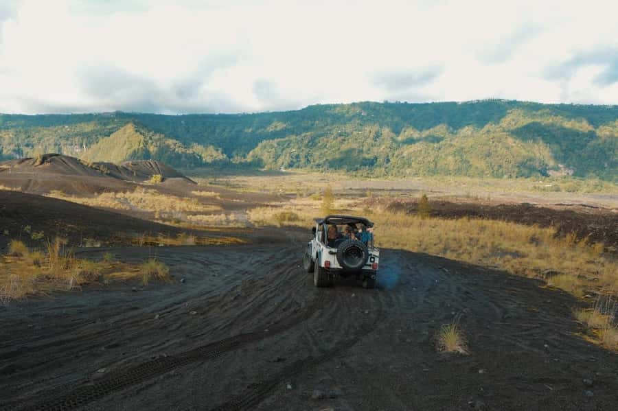 Bali: Day/Sunset Mount Batur 4WD Jeep and Natural Hot Spring - Why Mount Batur feels different from a normal Bali day trip