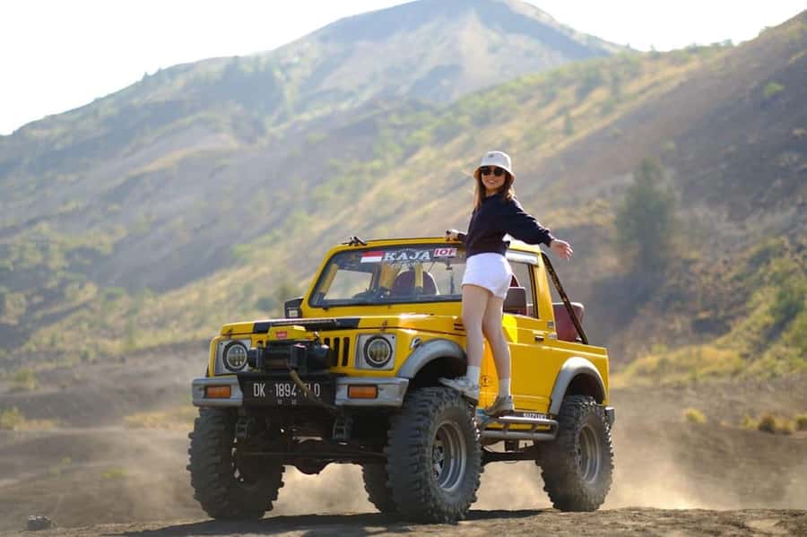 Bali: Day/Sunset Mount Batur 4WD Jeep and Natural Hot Spring - Choosing the day departure