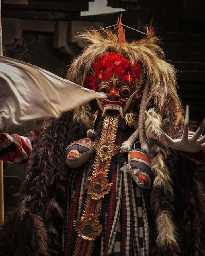 Bali/Denpasar: Barong & Kris Dance Show at Tanah Kilap - Seating, photography, and accessibility