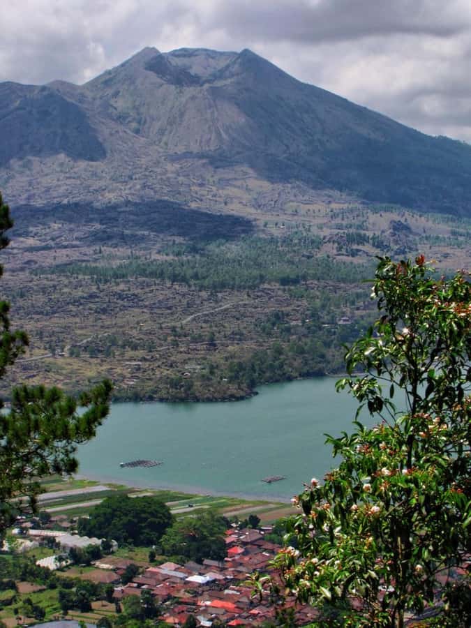 Bali : Eastern Bali and Pura Besakih Temple Tour - Tukad Cepung: a waterfall inside a cave