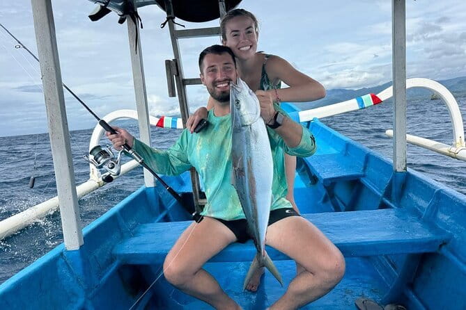 Bali Fishing Trip Private Boat - Fishing the waters near Tepekong Island and Gili Mimpang