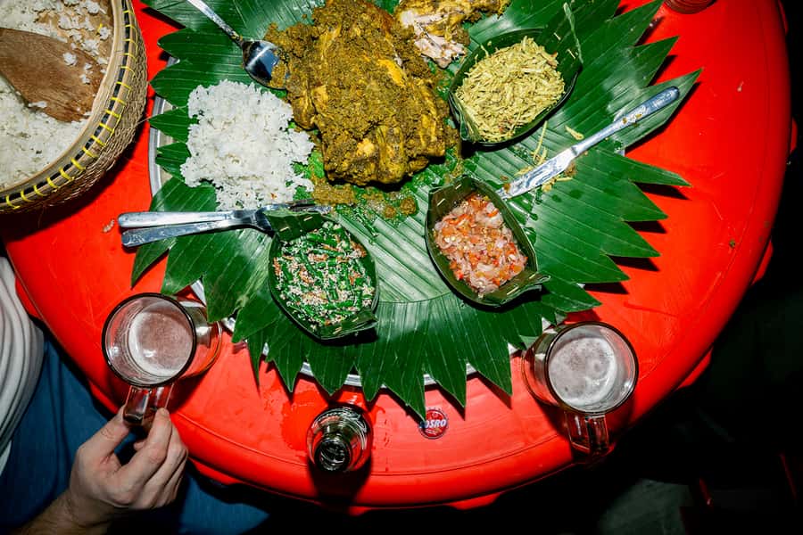 Bali: Food Tour of Denpasar with Over 15 Tastings - Soto babat and the story of a family business