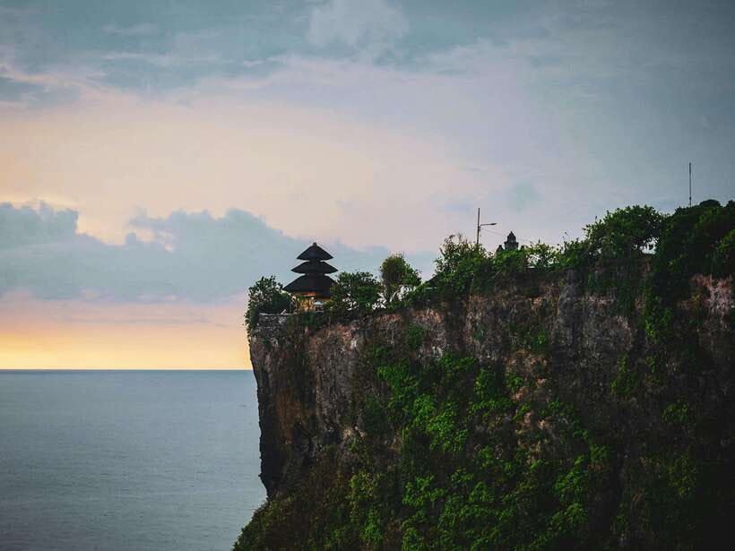 Bali: Full Day All Inclusive Uluwatu Temple South Bali Tour - What the Private Driver Adds