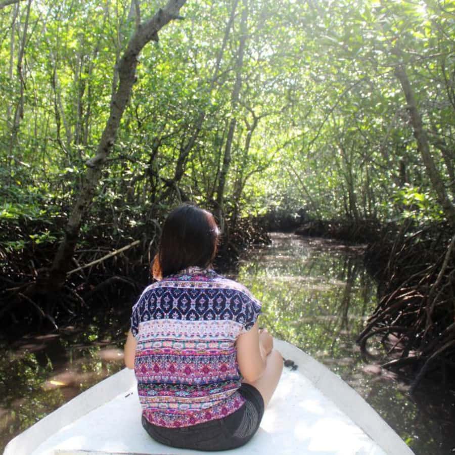Bali : Full Day Nusa Lembongan - Snorkeling Tour - A short mangrove trip adds a different kind of scenery
