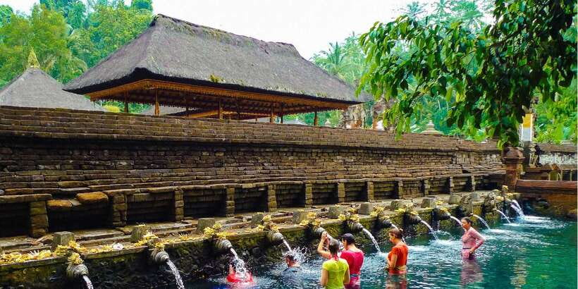 Bali: Full-Day Private Water Temple Ritual & Yoga Class - The move from temple to Tepi Sawah Villa