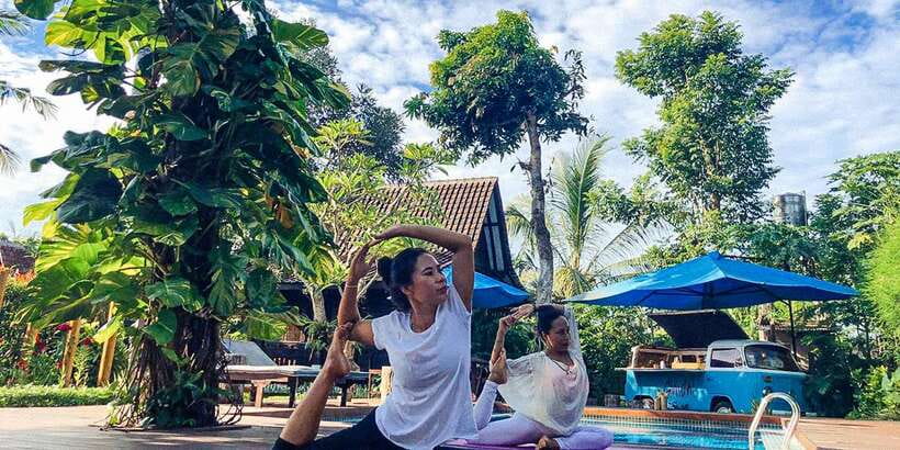 Bali: Full-Day Private Water Temple Ritual & Yoga Class - Lunch with vegan and vegetarian choices
