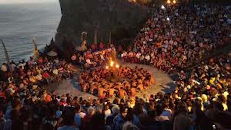 Bali: Full-Day Private White Sand Beaches and Sunset Tour - Uluwatu Temple before sunset