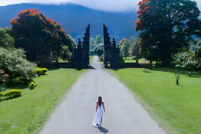 Bali Full-Day Tour: Exploring Instagrammable Place in North Bali - Ulun Danu Beratan is the cultural high point