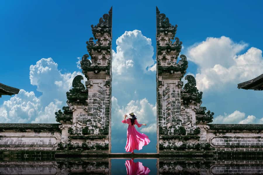 Bali: Gate of Heaven, Waterfall and Ubud All-Inclusive Tour - Tirta Gangga’s royal pools and garden paths