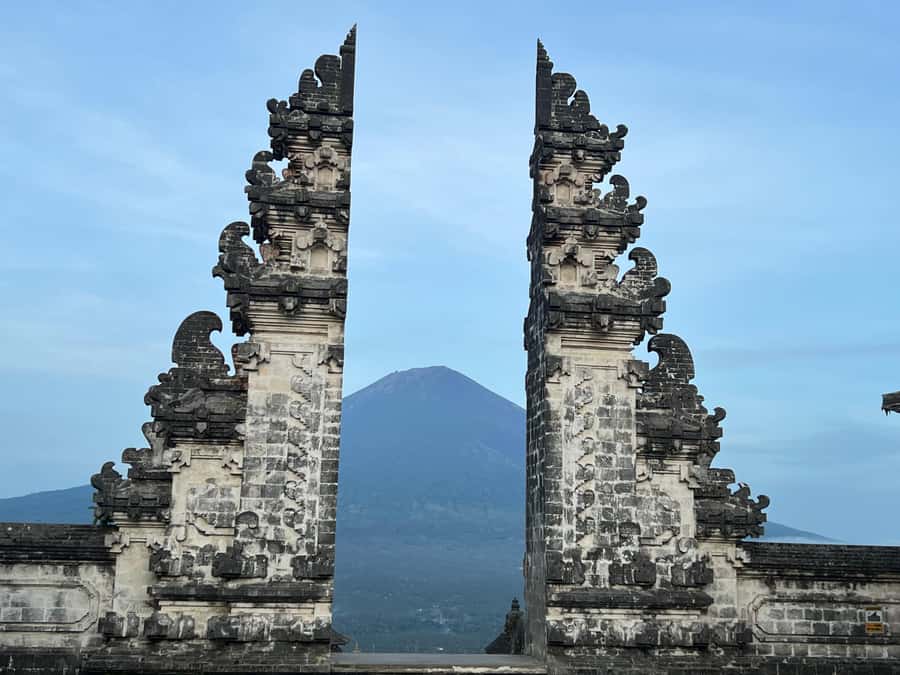 Bali: Gate of Heaven, Waterfall and Ubud All-Inclusive Tour - Sari Timbul and the quieter photo stops