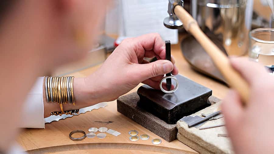 Bali: Hands-On Silver Jewelry Making Class in Ubud - Practical tips for a smoother session