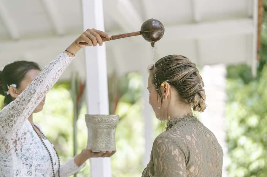 Bali: Healing and Aura Cleansing Tour with Yoga & Meditation - Starting with pranayama and Hatha yoga