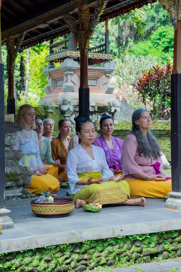 Bali: Healing Immersion Ubud Balinese Wellness + Lunch - Taking Part in Melukat Water Purification
