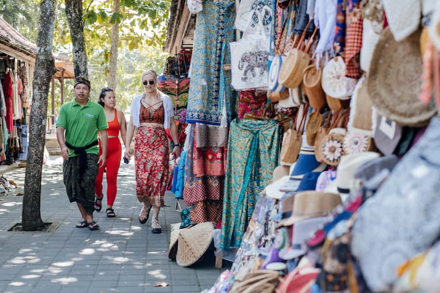 Bali: Hidden Canyon, Waterfall & Temples Small Group Tour - The guide makes the difference