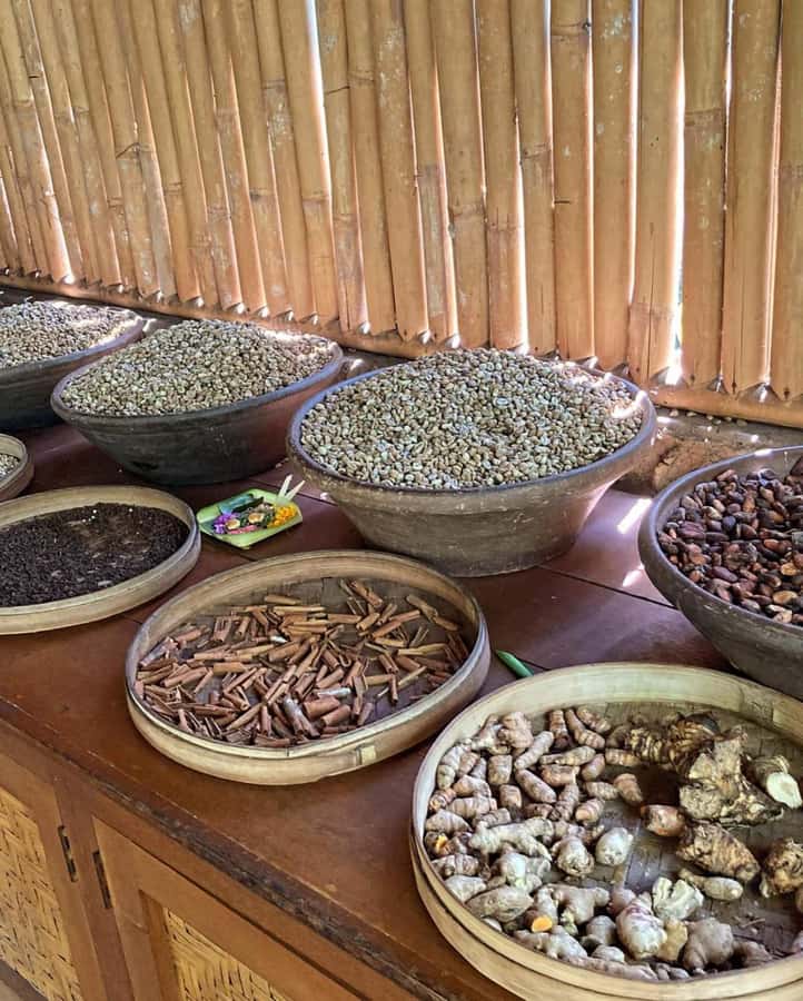 Bali : Highlight of Ubud Culture, Temple and Batur Volcano - Celuk silver villages and the practical souvenir stop
